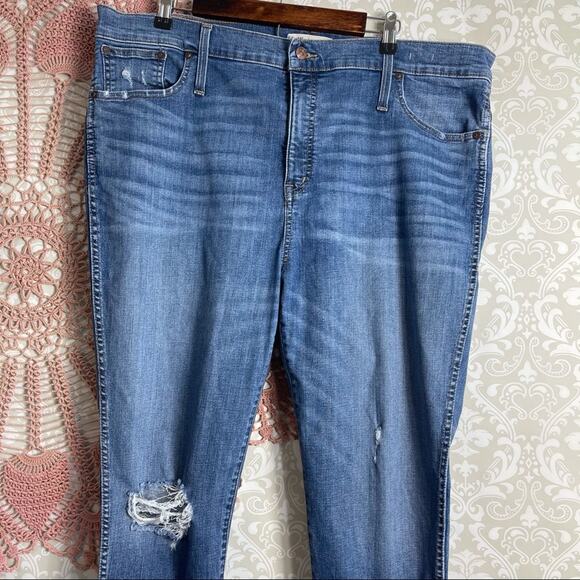 Madewell 10” High Rose Drop Step Hem Skinny Jeans - Picture 4 of 6